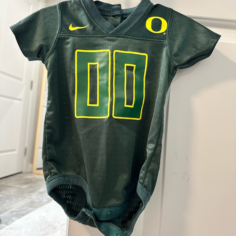 12 month Nike Oregon Ducks Jersey Onsesie